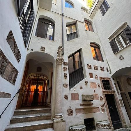 Rome Center, Luxury & History In Via Monserrato Екстер'єр фото